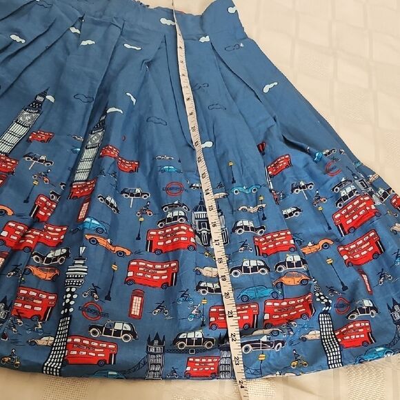 Novelty Blue Pleated Skater Skirt with British Cityscape Print - Picture 9 of 16